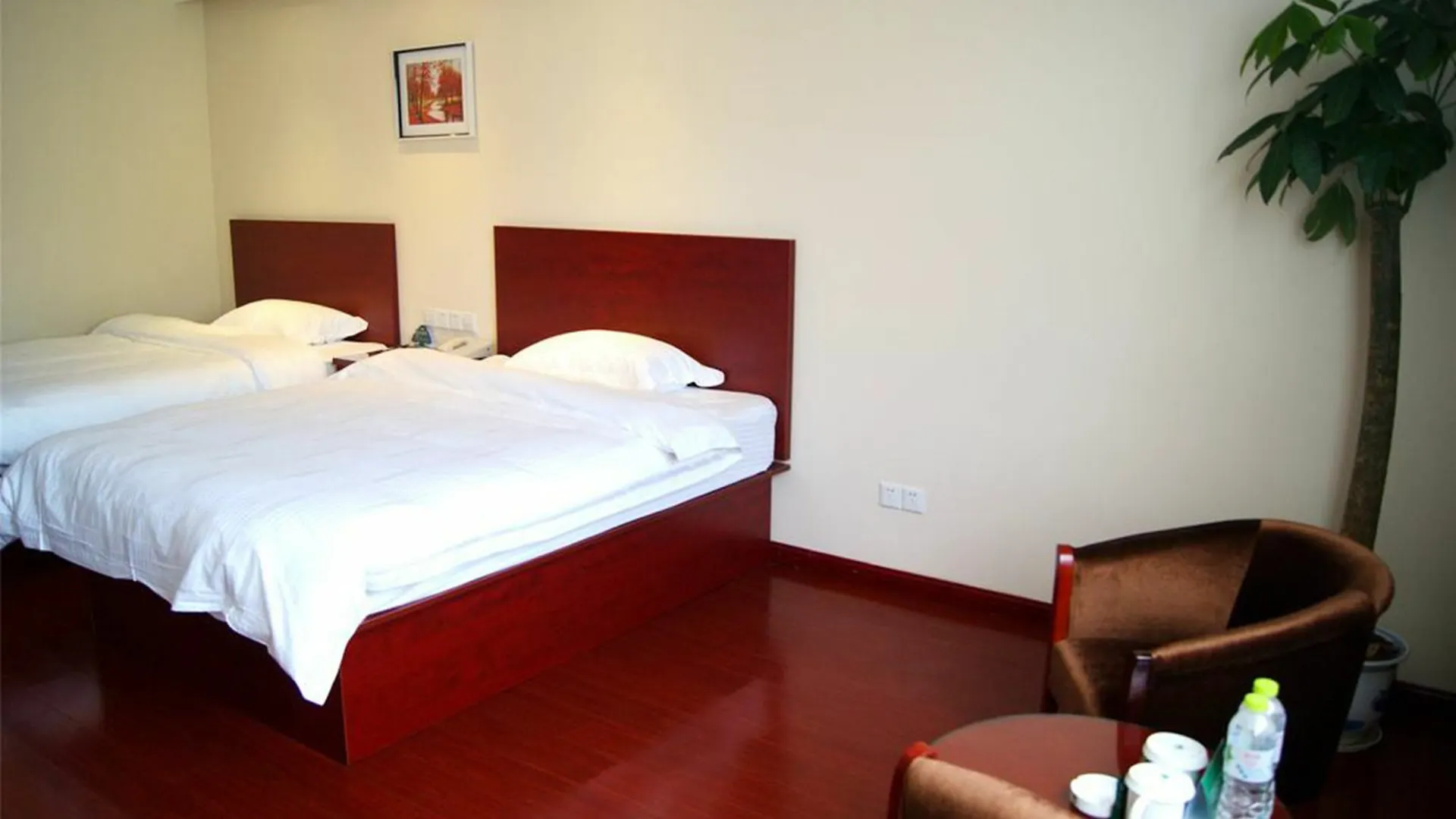 Greentree Alliance Zhuhai Jidajiuzhou Port Hotel